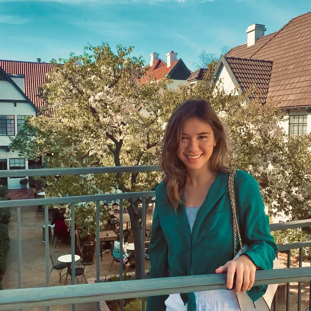 Meet your Posher, Isabelle